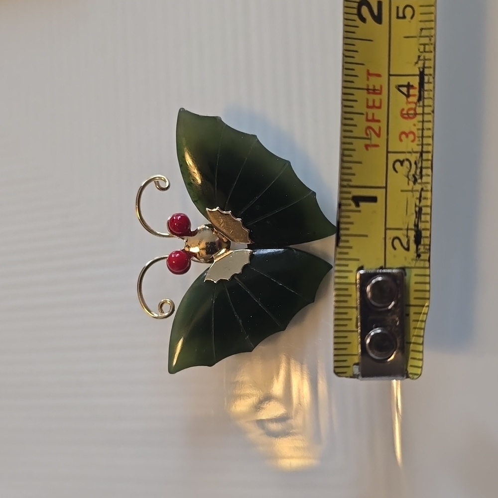 Vintage Jade & Coral Butterfly Pin - Picture 5 of 5